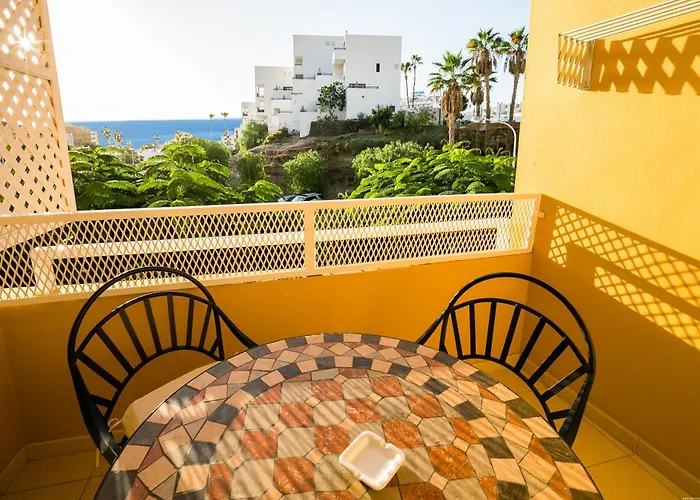 Апартаменти Orlando Адехе