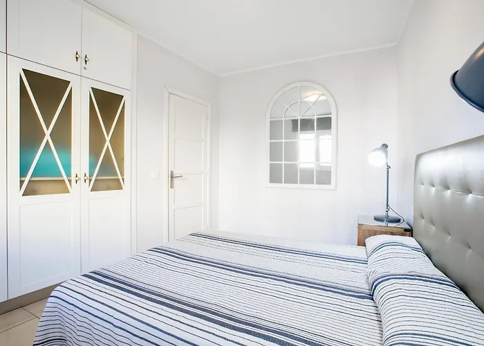 Апартаменти Orlando Адехе